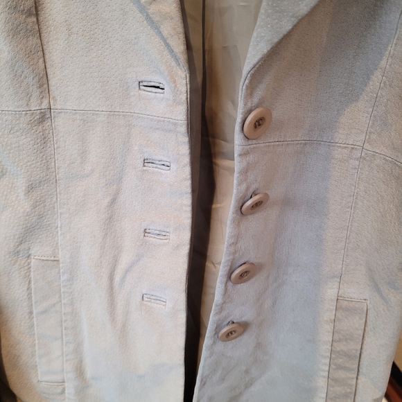 🚨Holiday sale🚨Dynamite Beige Button-Up Blazer ⭐️Real Leather⭐️ - Picture 4 of 6